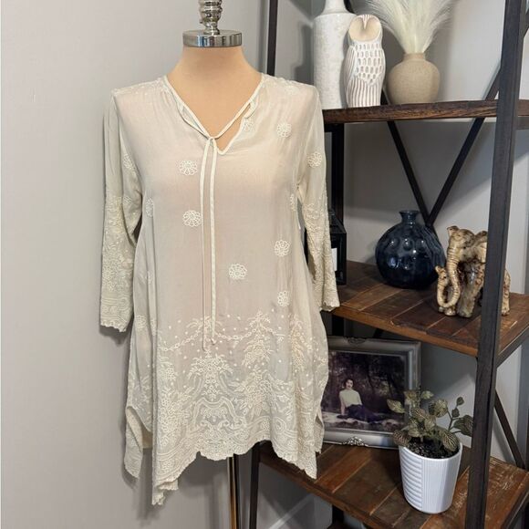 Johnny Was Tops - Johnny Was Ivory Women’s Size XS Eyelet 3/4 Sleeve Tunic Dress Embroidered Lace